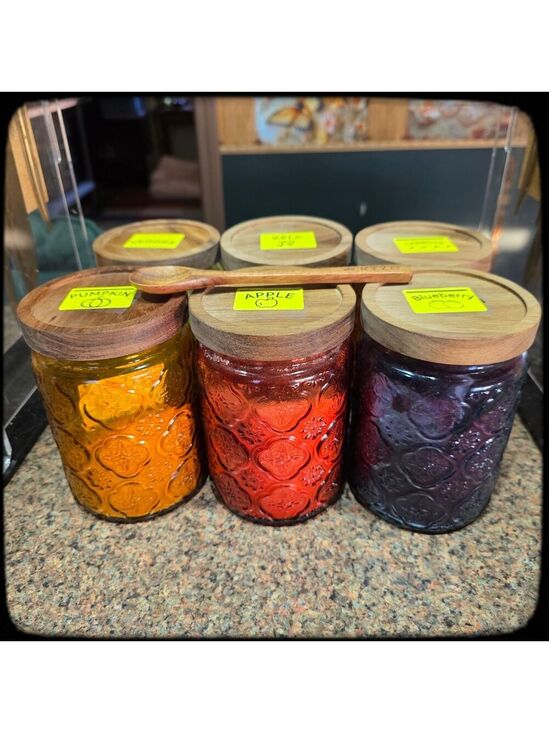 Does not apply Other - NIB Textured Colored Glass Jar Airtight Wooden Lid, 24 Fl Oz Container 1 Piece